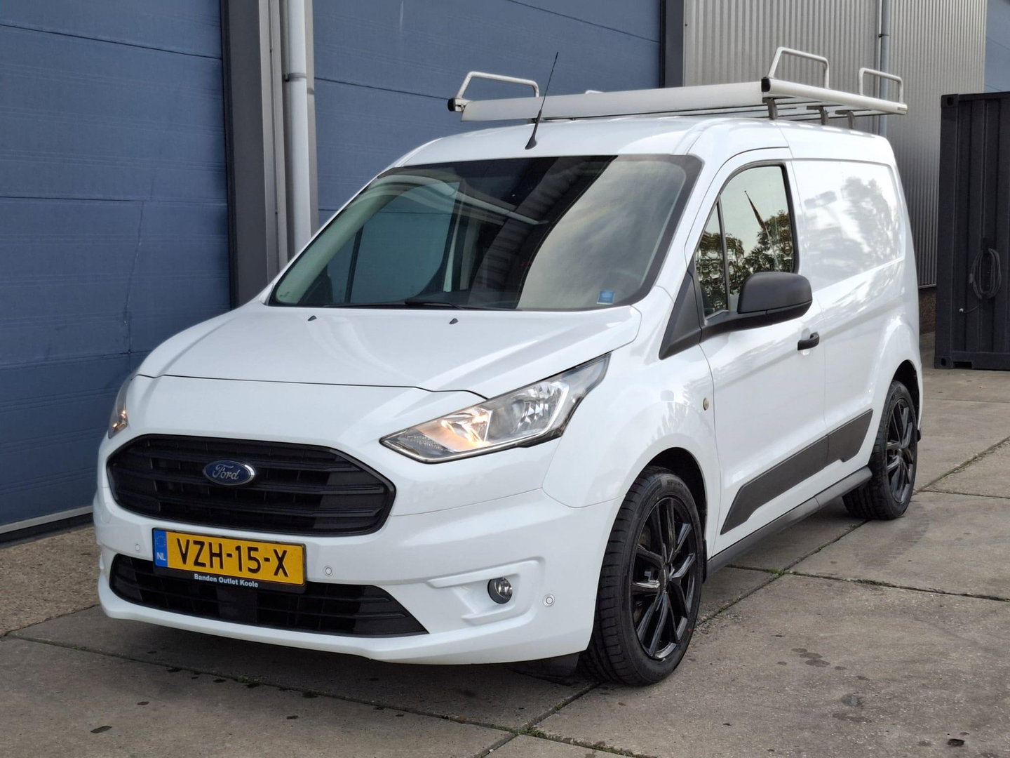 Ford Transit Connect 1.0 Ecoboost L1 Trend BENZINE / CAMERA / 3 ZITS / IMPERIAL / TREKHAAK