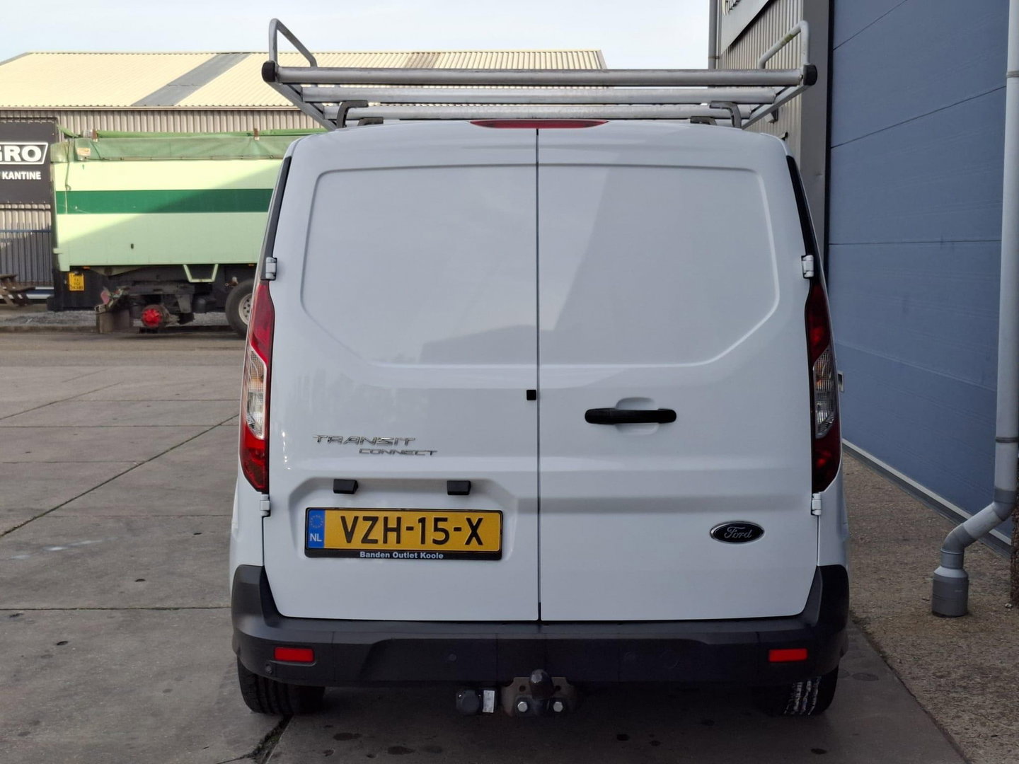 Ford Transit Connect 1.0 Ecoboost L1 Trend BENZINE / CAMERA / 3 ZITS / IMPERIAL / TREKHAAK
