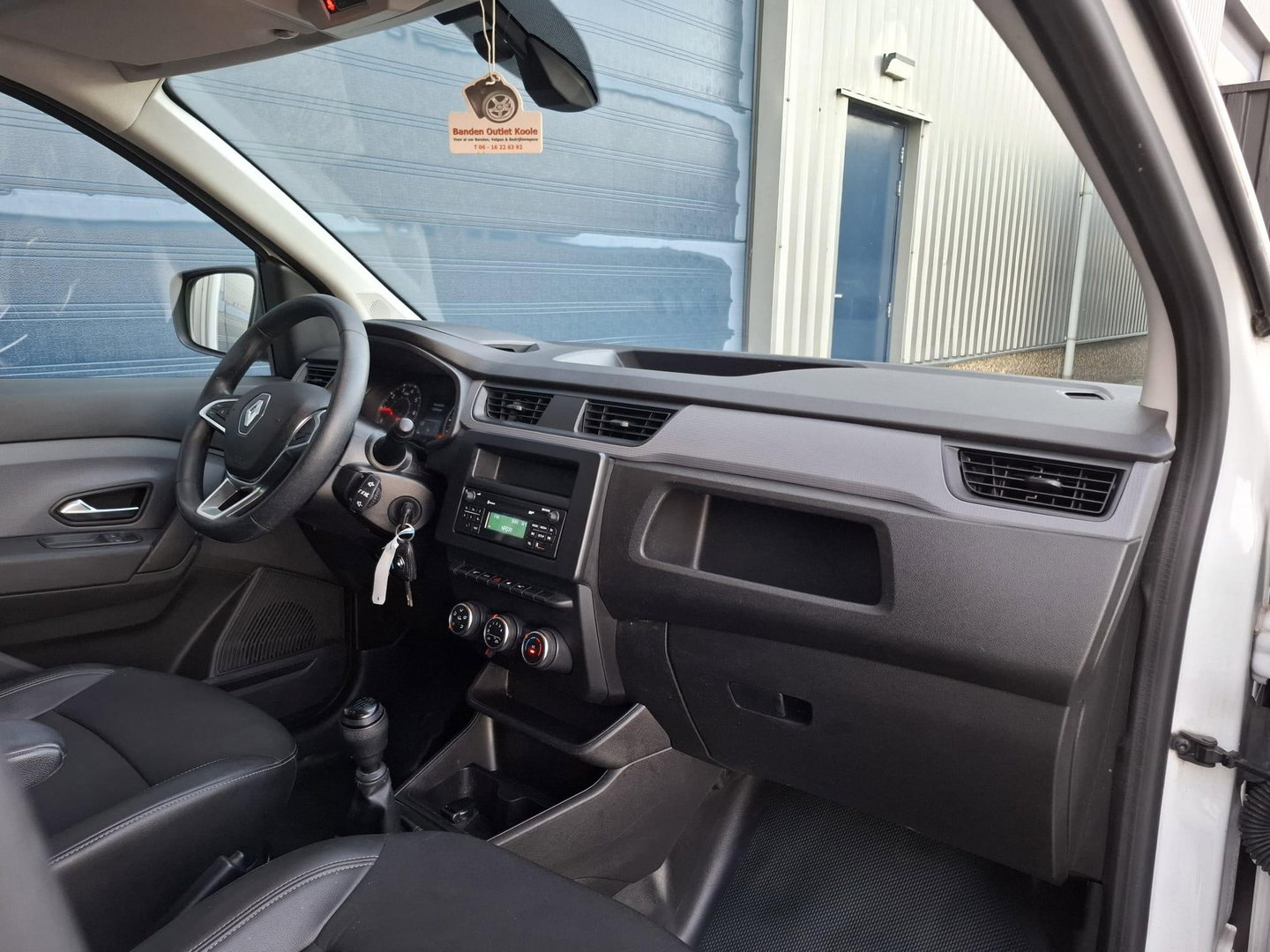 Renault Express 1.5 dCi 75 Comfort AIRCO / CRUISE CONTROLE / EURO 6 / TREKHAAK