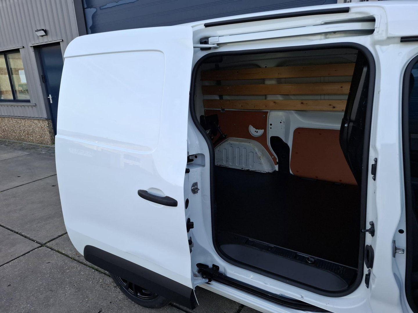 Renault Express 1.5 dCi 75 Comfort AIRCO / CRUISE CONTROLE / EURO 6 / TREKHAAK