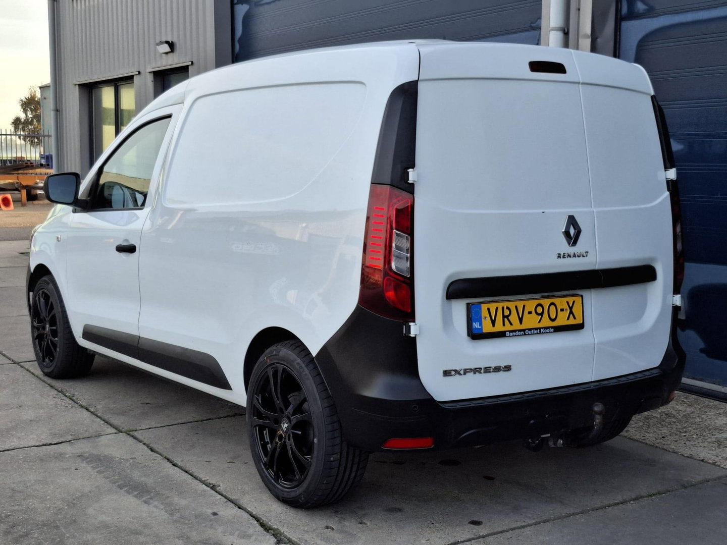Renault Express 1.5 dCi 75 Comfort AIRCO / CRUISE CONTROLE / EURO 6 / TREKHAAK