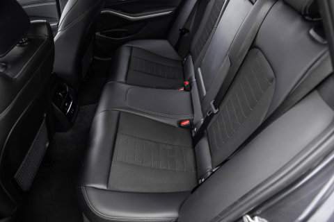 BMW 3 Serie Touring 320e LED / DEALER ONDERHOUDEN / CAMERA / CARPLAY / TREKHAAK