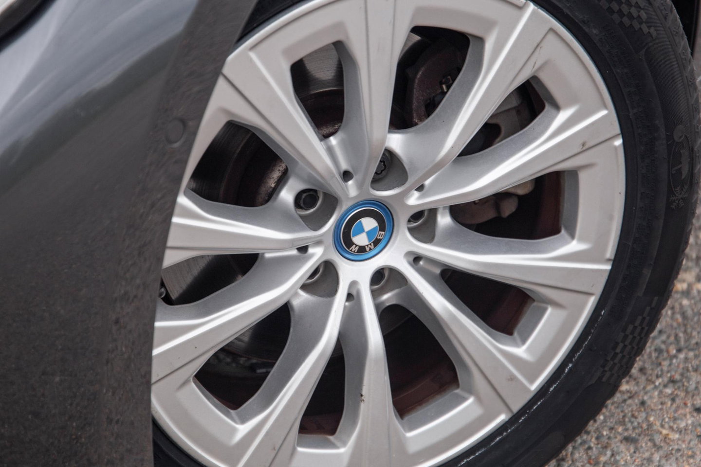 BMW 3 Serie Touring 320e LED / DEALER ONDERHOUDEN / CAMERA / CARPLAY / TREKHAAK