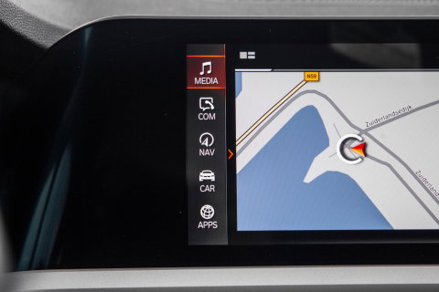 BMW 3 Serie Touring 320e LED / DEALER ONDERHOUDEN / CAMERA / CARPLAY / TREKHAAK