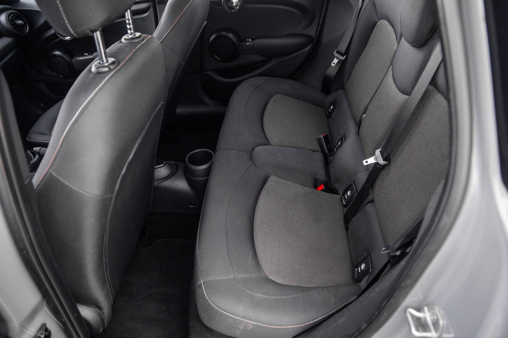 MINI 5-Deurs 1.5 One Chili AIRCO / 5 DEURS / GREY / PERFECT ONDERHOUDEN / BENZINE
