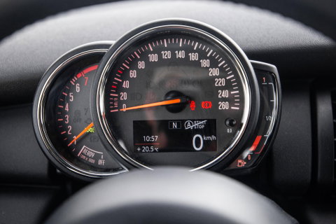 MINI 5-Deurs 1.5 One Chili AIRCO / 5 DEURS / GREY / PERFECT ONDERHOUDEN / BENZINE