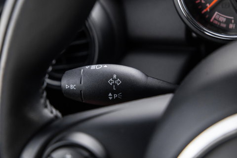 MINI 5-Deurs 1.5 One Chili AIRCO / 5 DEURS / GREY / PERFECT ONDERHOUDEN / BENZINE