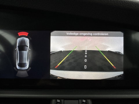 Alfa Romeo Giulia 2.0T Sprint (INCL-BTW)  *AUT |  PANO | ADAPTIVE-CRUISE | LEATHER SPORTSEATS | CAMERA | NAVI-FULLMAP | DAB+ | SHIFT-PADDLES | PRIVACY-GLASS | LANE-ASSIST | BLINDSPOT | KEYLESS | 19INCH*