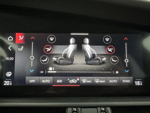 Alfa Romeo Giulia 2.0T Sprint (INCL-BTW)  *AUT |  PANO | ADAPTIVE-CRUISE | LEATHER SPORTSEATS | CAMERA | NAVI-FULLMAP | DAB+ | SHIFT-PADDLES | PRIVACY-GLASS | LANE-ASSIST | BLINDSPOT | KEYLESS | 19INCH*