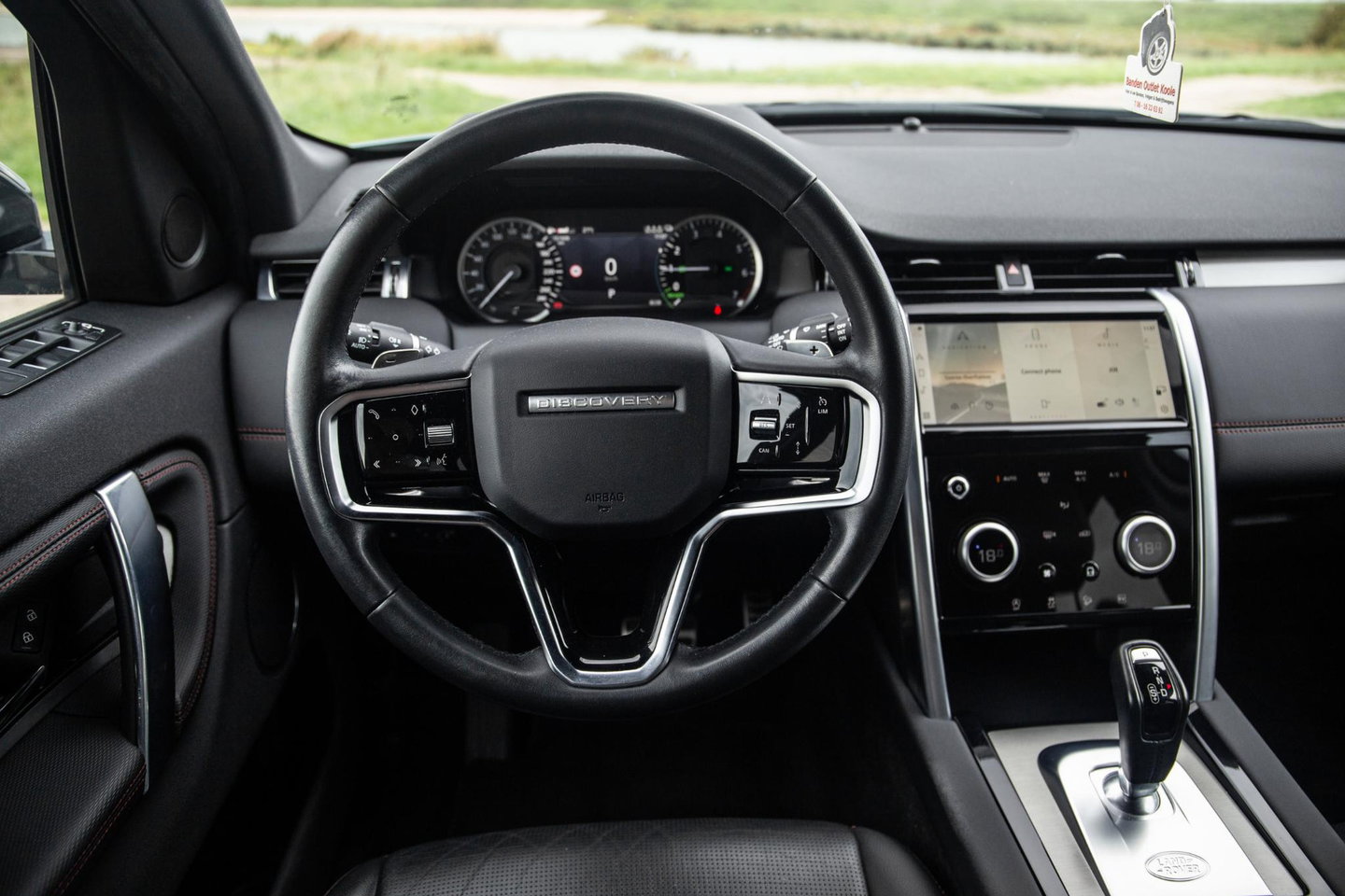 Land Rover Discovery Sport P300e 1.5 SE R-DYNAMIC / CARPLAY / LEER / DEALER ONDERHOUDEN / CAMERA