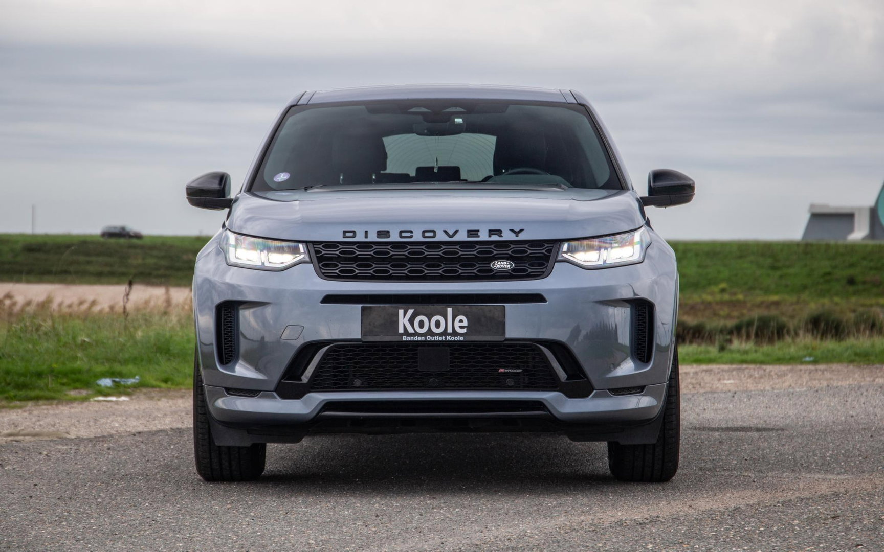 Land Rover Discovery Sport P300e 1.5 SE R-DYNAMIC / CARPLAY / LEER / DEALER ONDERHOUDEN / CAMERA