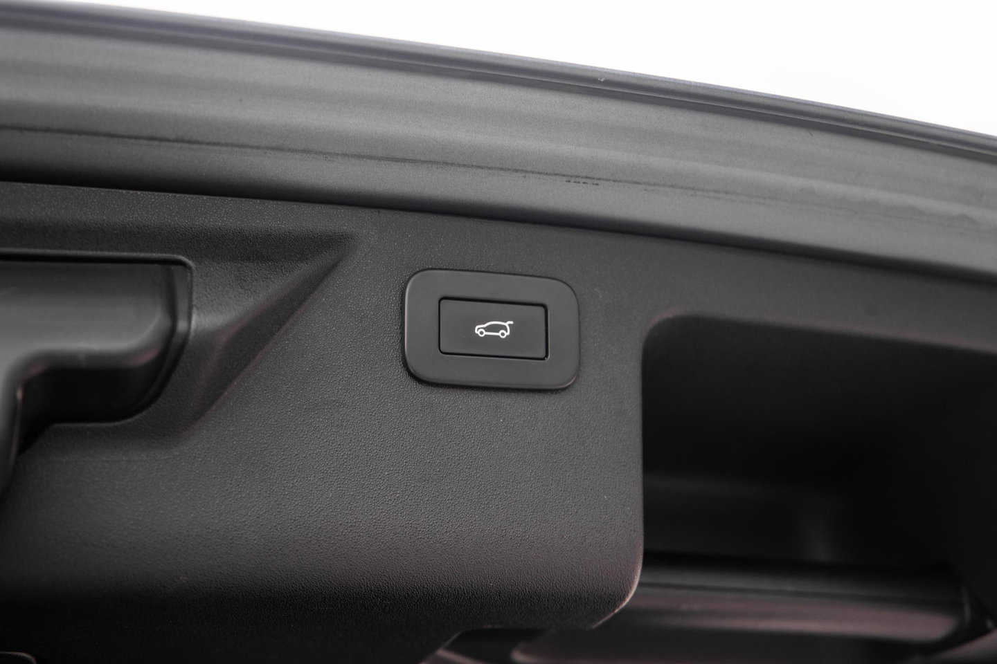 Land Rover Discovery Sport P300e 1.5 SE R-DYNAMIC / CARPLAY / LEER / DEALER ONDERHOUDEN / CAMERA