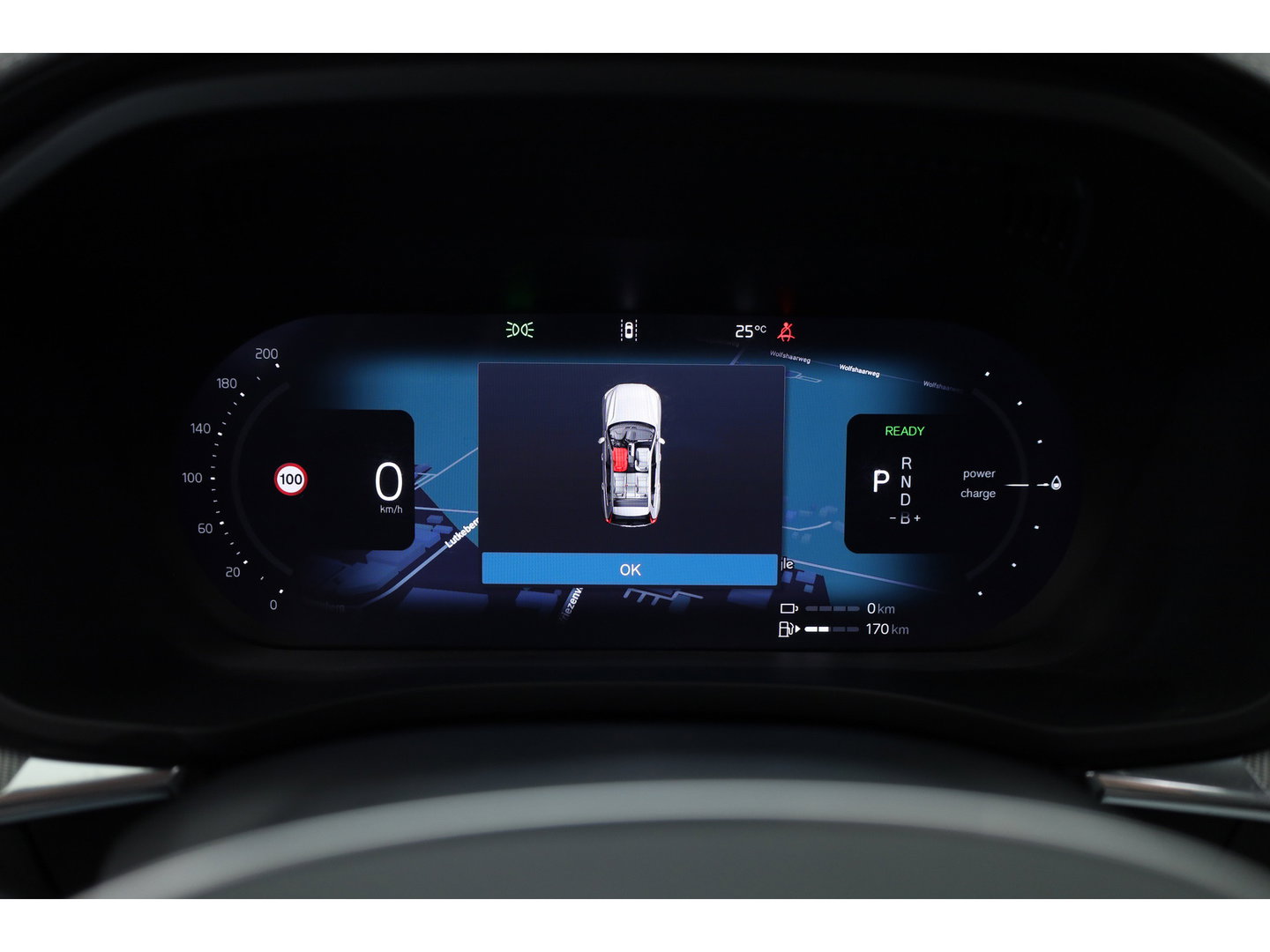 Volvo XC60 2.0 T8 Plug-in hybrid AWD Ultra Black Edition | Luchtvering | Massage | Bowers & Wilkins | 22 inch | Trekhaak |