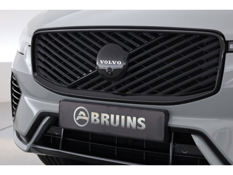 Volvo XC60 2.0 T8 Plug-in hybrid AWD Ultra Black Edition | Luchtvering | Massage | Bowers & Wilkins | 22 inch | Trekhaak |