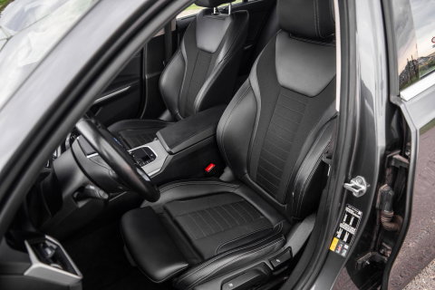 BMW 3 Serie Touring 320e LED / DEALER ONDERHOUDEN / CAMERA / CARPLAY / TREKHAAK