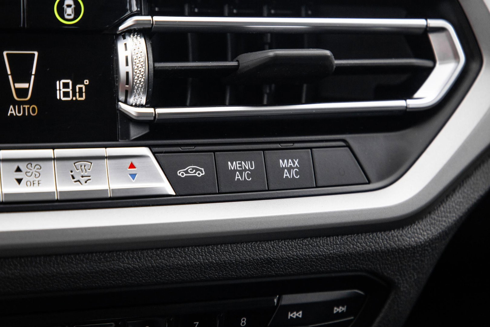 BMW 3 Serie Touring 320e LED / DEALER ONDERHOUDEN / CAMERA / CARPLAY / TREKHAAK