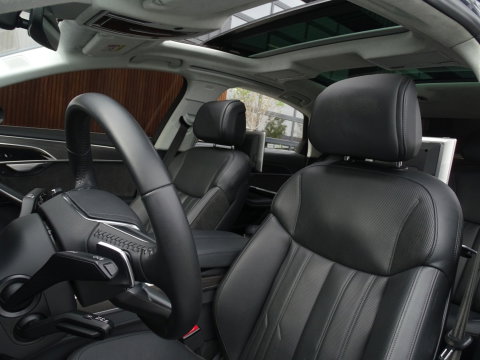 Audi A8 60 TFSi e Lang 449PK S line / B&O / TV's / alcantara / softclose / massage / 360°