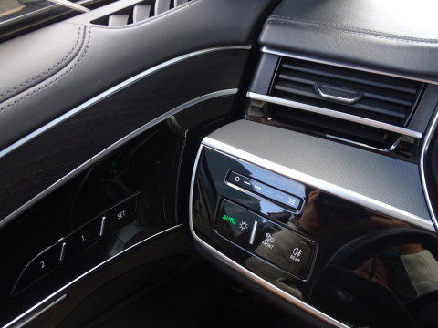 Audi A8 60 TFSi e Lang 449PK S line / B&O / TV's / alcantara / softclose / massage / 360°