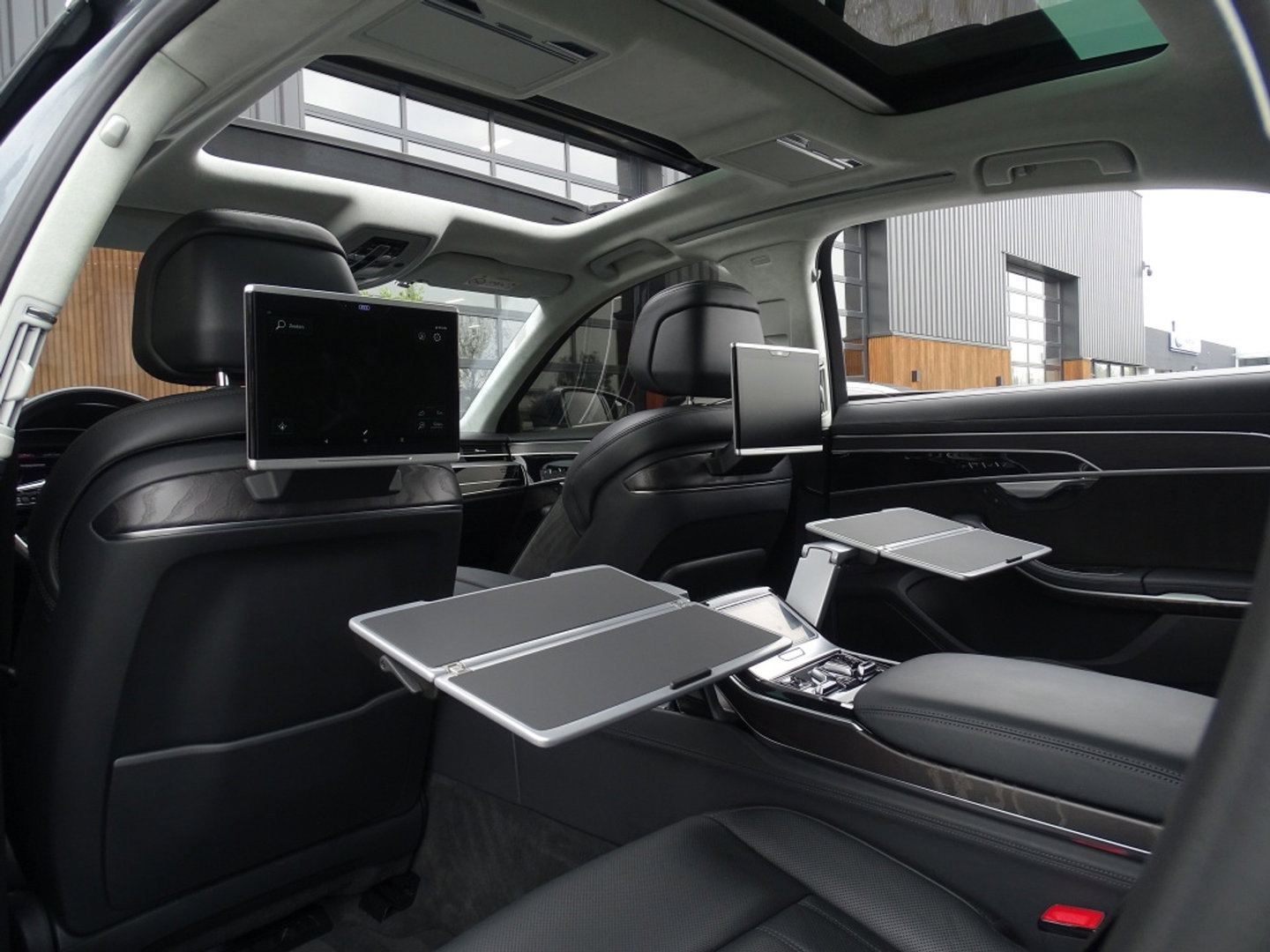 Audi A8 60 TFSi e Lang 449PK S line / B&O / TV's / alcantara / softclose / massage / 360°