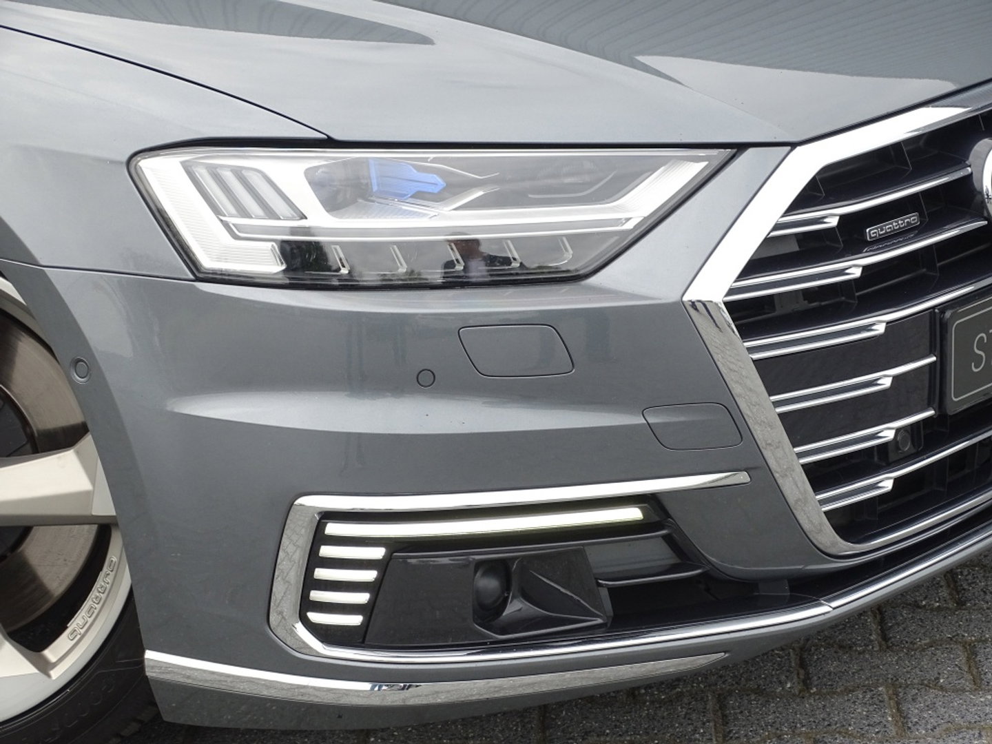 Audi A8 60 TFSi e Lang 449PK S line / B&O / TV's / alcantara / softclose / massage / 360°