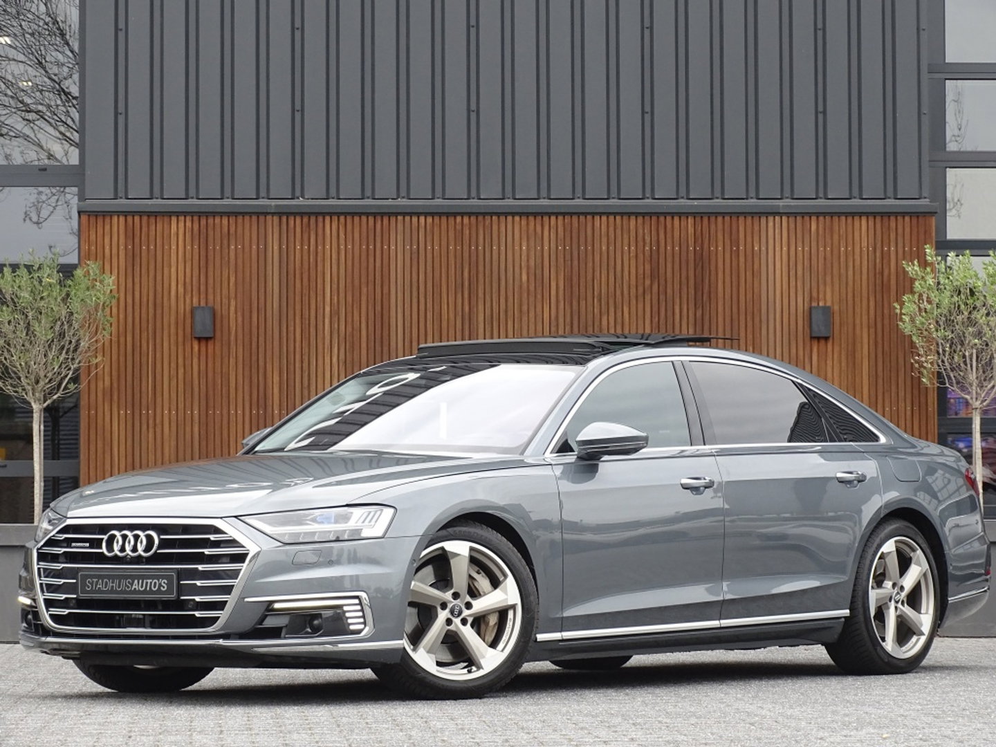 Audi A8 60 TFSi e Lang 449PK S line / B&O / TV's / alcantara / softclose / massage / 360°
