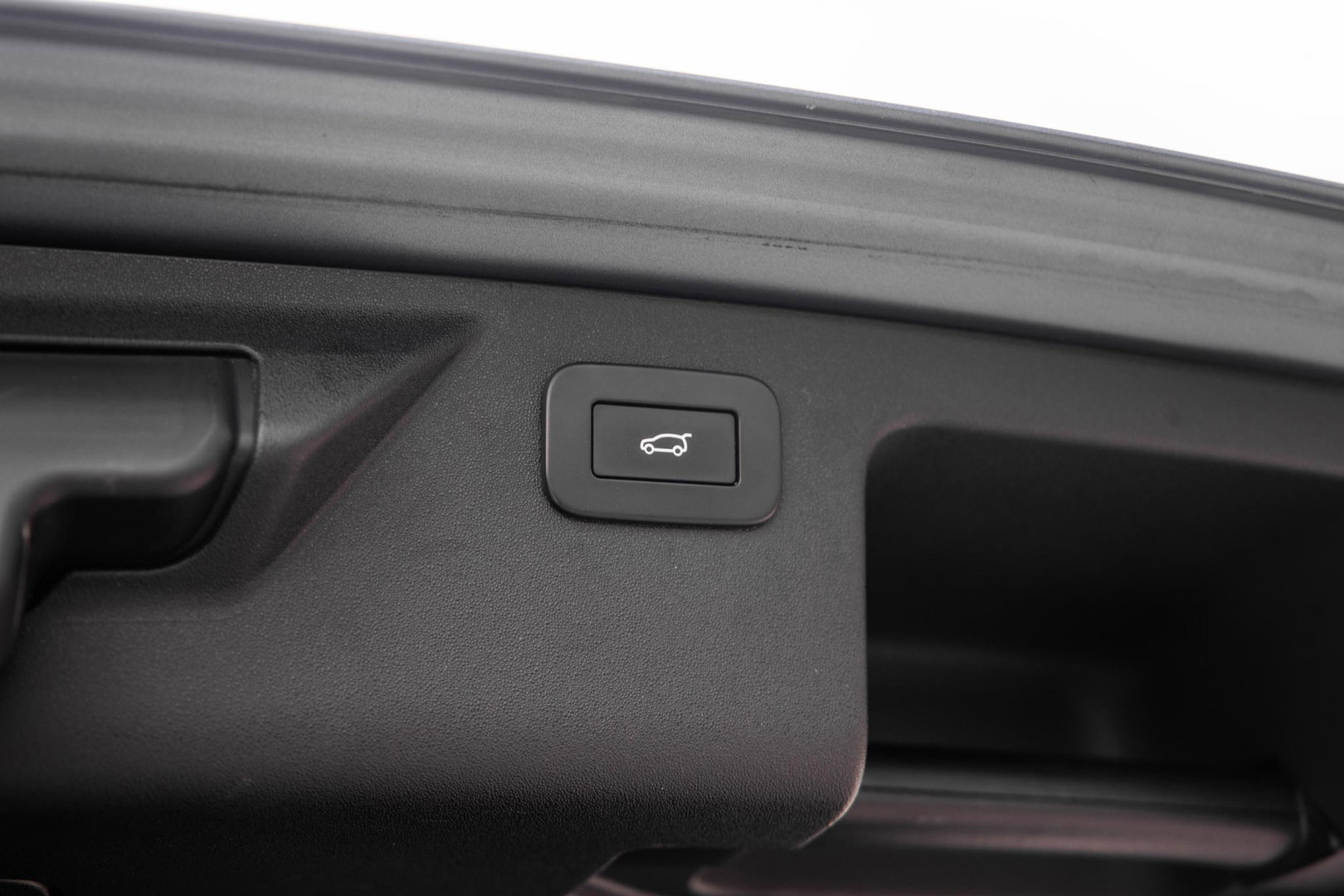 Land Rover Discovery Sport P300e 1.5 SE R-DYNAMIC / CARPLAY / LEER / DEALER ONDERHOUDEN / CAMERA
