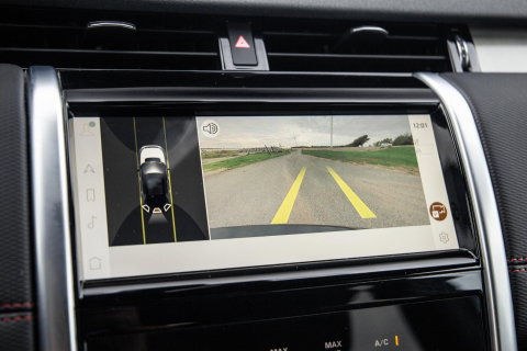 Land Rover Discovery Sport P300e 1.5 SE R-DYNAMIC / CARPLAY / LEER / DEALER ONDERHOUDEN / CAMERA