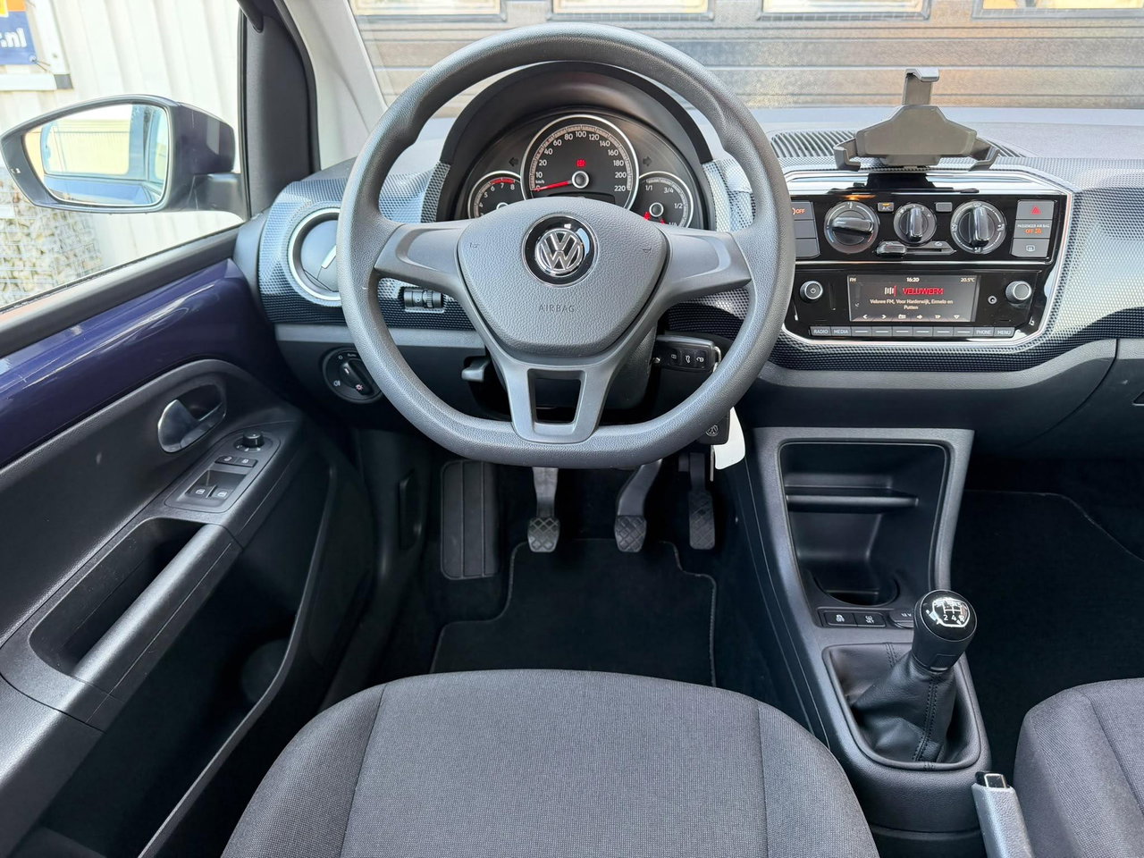 Volkswagen up!
