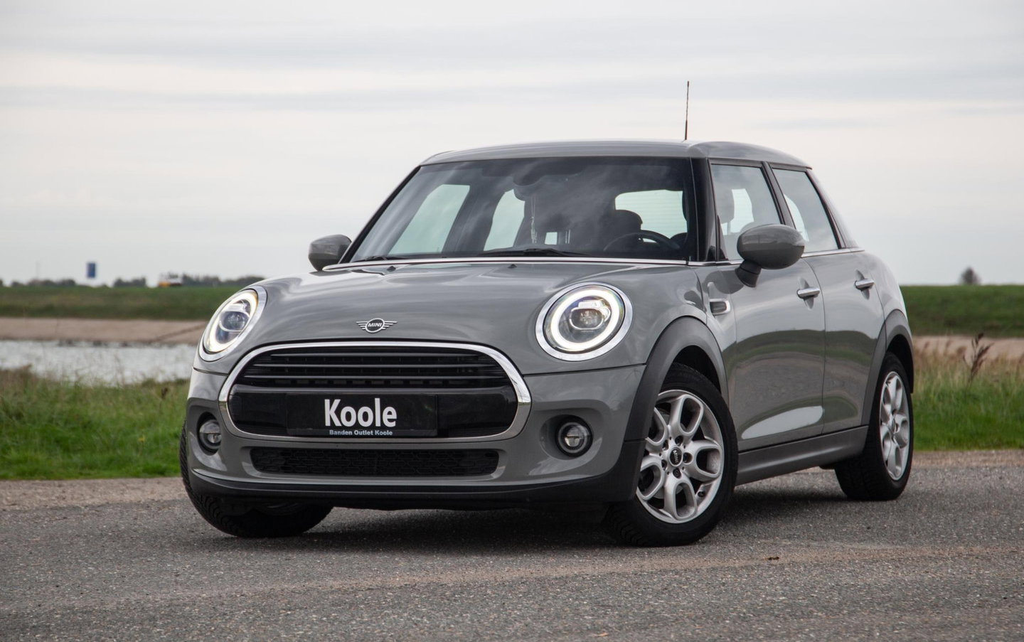 MINI 5-Deurs 1.5 One Chili AIRCO / 5 DEURS / GREY / PERFECT ONDERHOUDEN / BENZINE