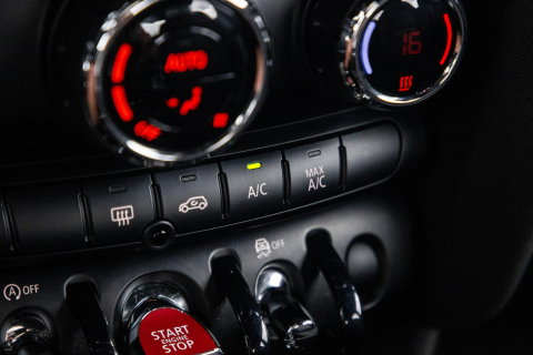 MINI 5-Deurs 1.5 One Chili AIRCO / 5 DEURS / GREY / PERFECT ONDERHOUDEN / BENZINE