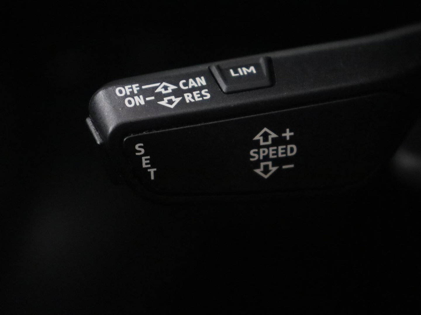 Audi A4 Limousine 35 TFSI Pro Line