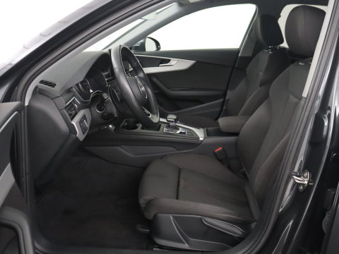 Audi A4 Limousine 35 TFSI Pro Line