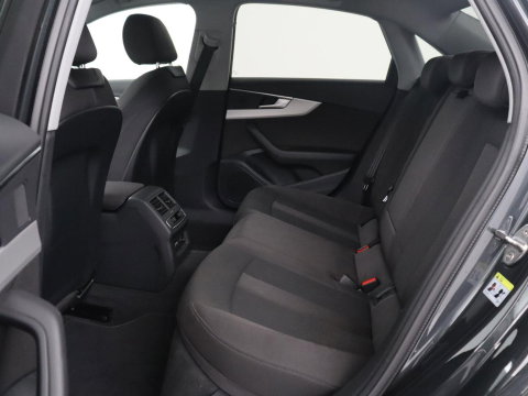 Audi A4 Limousine 35 TFSI Pro Line