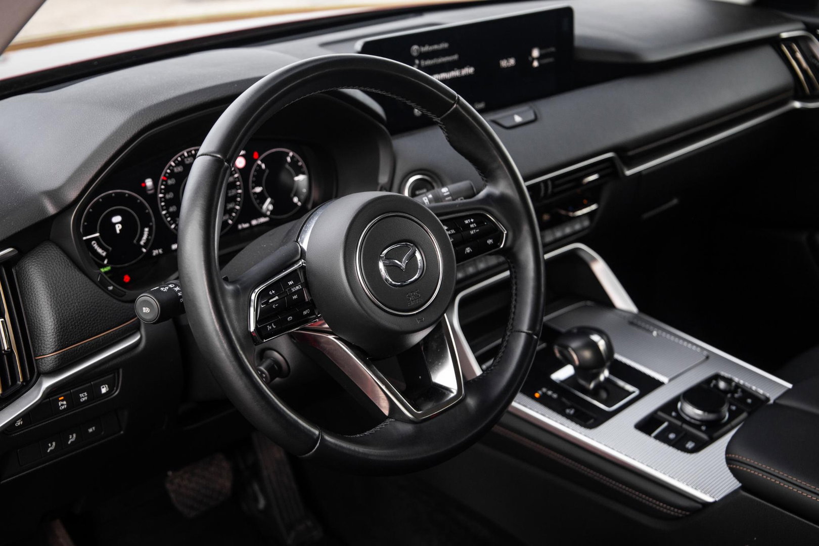 Mazda CX-60 2.5 e-SkyActiv PHEV Homura / STOELVERWARMING + KOELING / CARPLAY / ADAPTIVE CRUISE