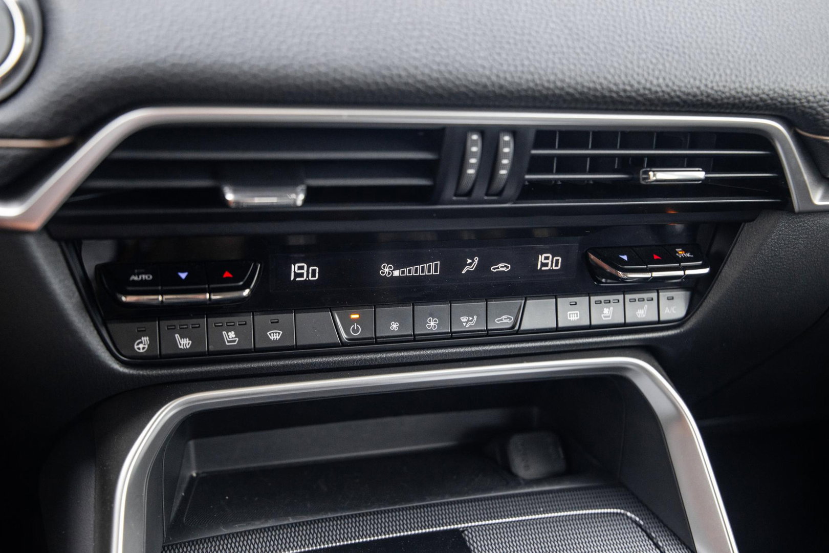 Mazda CX-60 2.5 e-SkyActiv PHEV Homura / STOELVERWARMING + KOELING / CARPLAY / ADAPTIVE CRUISE