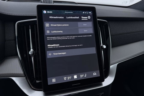 Volvo XC90 T8 Ultra Black Edition | Luchtvering | B&W | Stoelventilatie | 22 inch | Pilot Assist