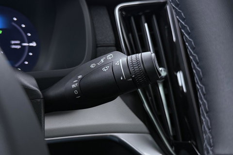Volvo XC90 T8 Ultra Black Edition | Luchtvering | B&W | Stoelventilatie | 22 inch | Pilot Assist