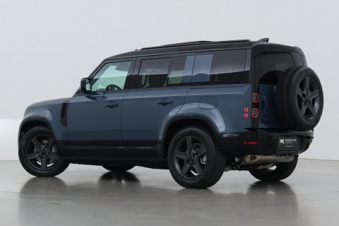 Land Rover Defender 110 P300e X-Dynamic SE | FACELIFT | Luchtvering | ClearSight | Black Pack | Panoramadak | Trekhaak | 360° Camera | Koelbox | ACC