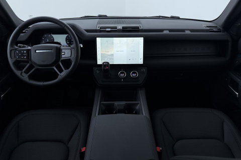 Land Rover Defender 110 P300e X-Dynamic SE | FACELIFT | Luchtvering | ClearSight | Black Pack | Panoramadak | Trekhaak | 360° Camera | Koelbox | ACC