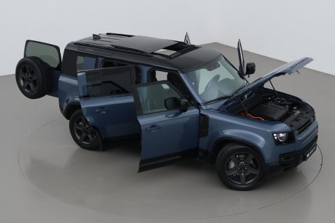 Land Rover Defender 110 P300e X-Dynamic SE | FACELIFT | Luchtvering | ClearSight | Black Pack | Panoramadak | Trekhaak | 360° Camera | Koelbox | ACC