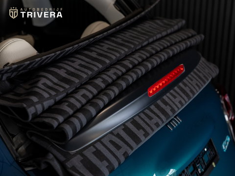 Fiat 500 La Prima cabrio 42 kWh l SoH 95% l AUT.l 360° camera l Stoel verwarming l Leder l CARPLAY l BTW - auto l Dealer onderh.