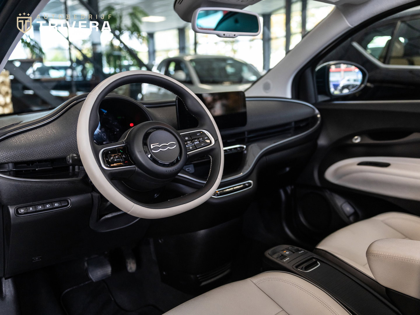 Fiat 500 La Prima cabrio 42 kWh l SoH 95% l AUT.l 360° camera l Stoel verwarming l Leder l CARPLAY l BTW - auto l Dealer onderh.
