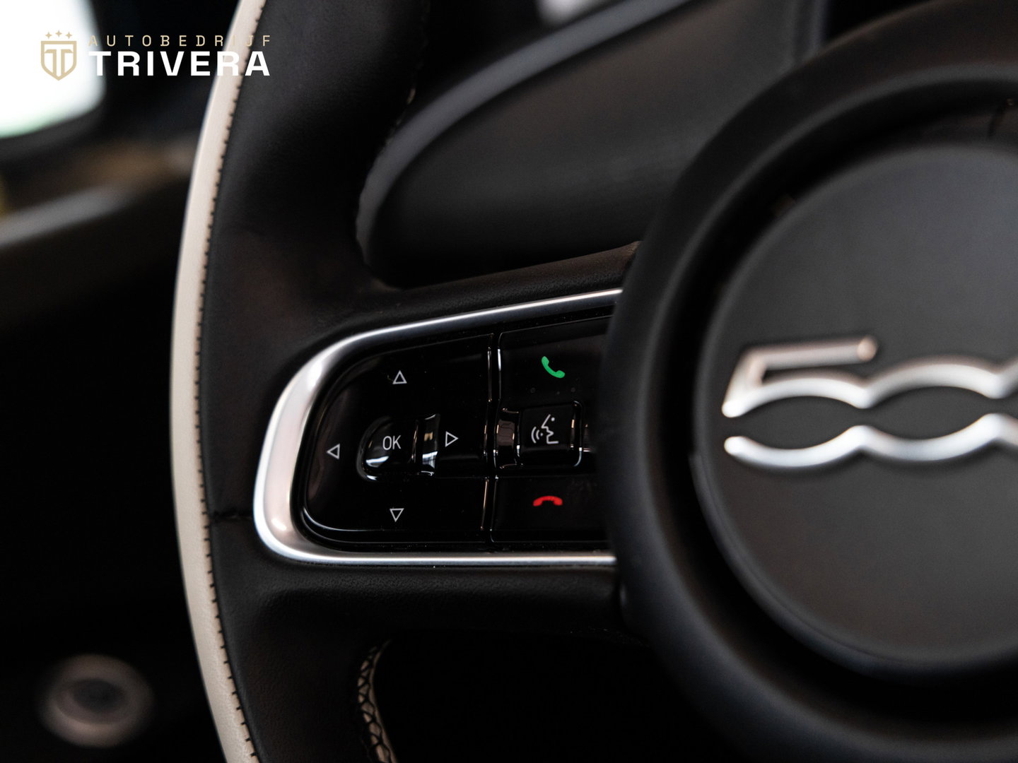 Fiat 500 La Prima cabrio 42 kWh l SoH 95% l AUT.l 360° camera l Stoel verwarming l Leder l CARPLAY l BTW - auto l Dealer onderh.