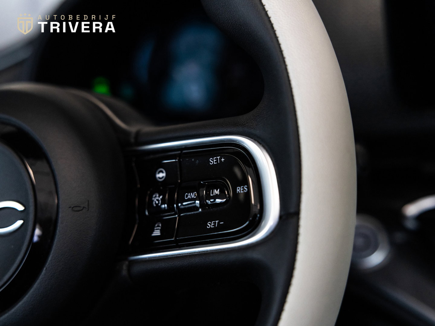 Fiat 500 La Prima cabrio 42 kWh l SoH 95% l AUT.l 360° camera l Stoel verwarming l Leder l CARPLAY l BTW - auto l Dealer onderh.