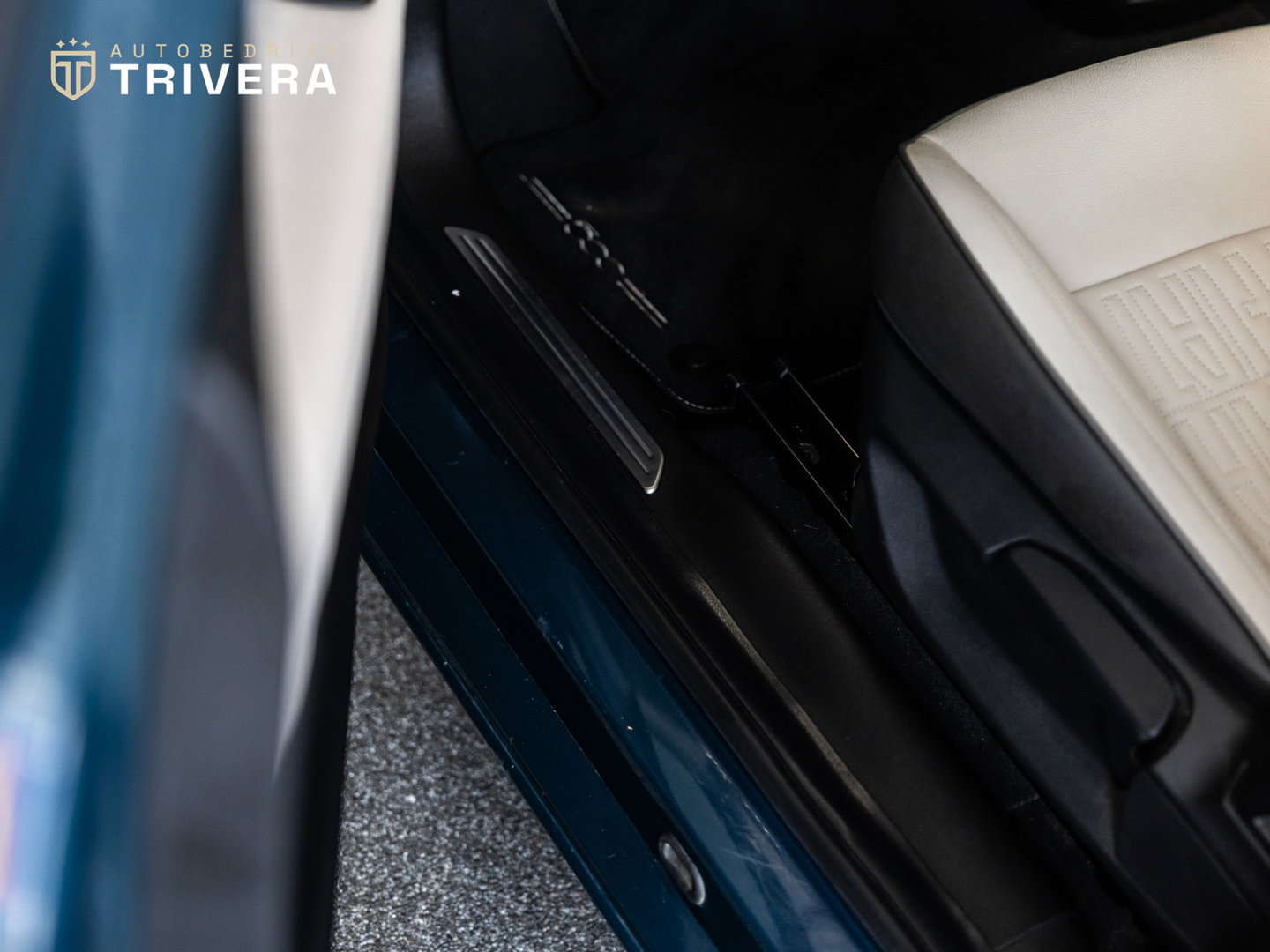 Fiat 500 La Prima cabrio 42 kWh l SoH 95% l AUT.l 360° camera l Stoel verwarming l Leder l CARPLAY l BTW - auto l Dealer onderh.
