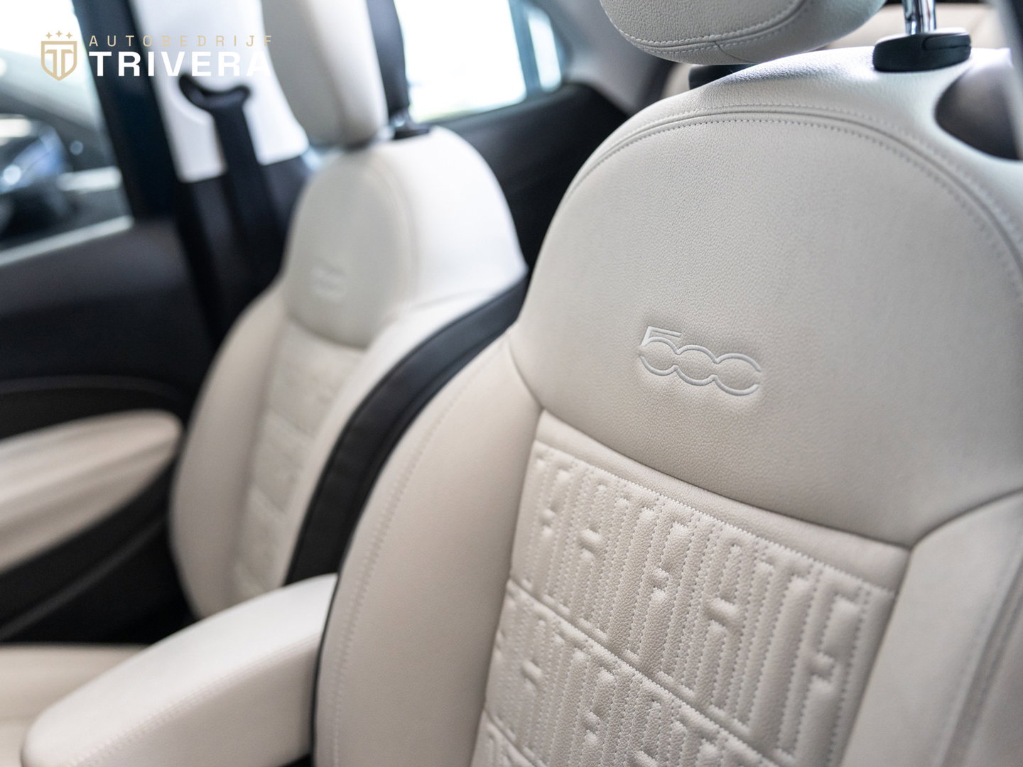 Fiat 500 La Prima cabrio 42 kWh l SoH 95% l AUT.l 360° camera l Stoel verwarming l Leder l CARPLAY l BTW - auto l Dealer onderh.