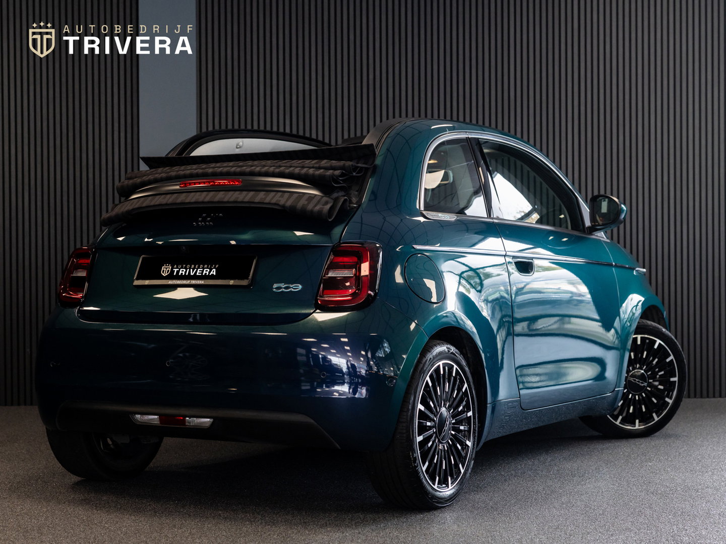 Fiat 500 La Prima cabrio 42 kWh l SoH 95% l AUT.l 360° camera l Stoel verwarming l Leder l CARPLAY l BTW - auto l Dealer onderh.
