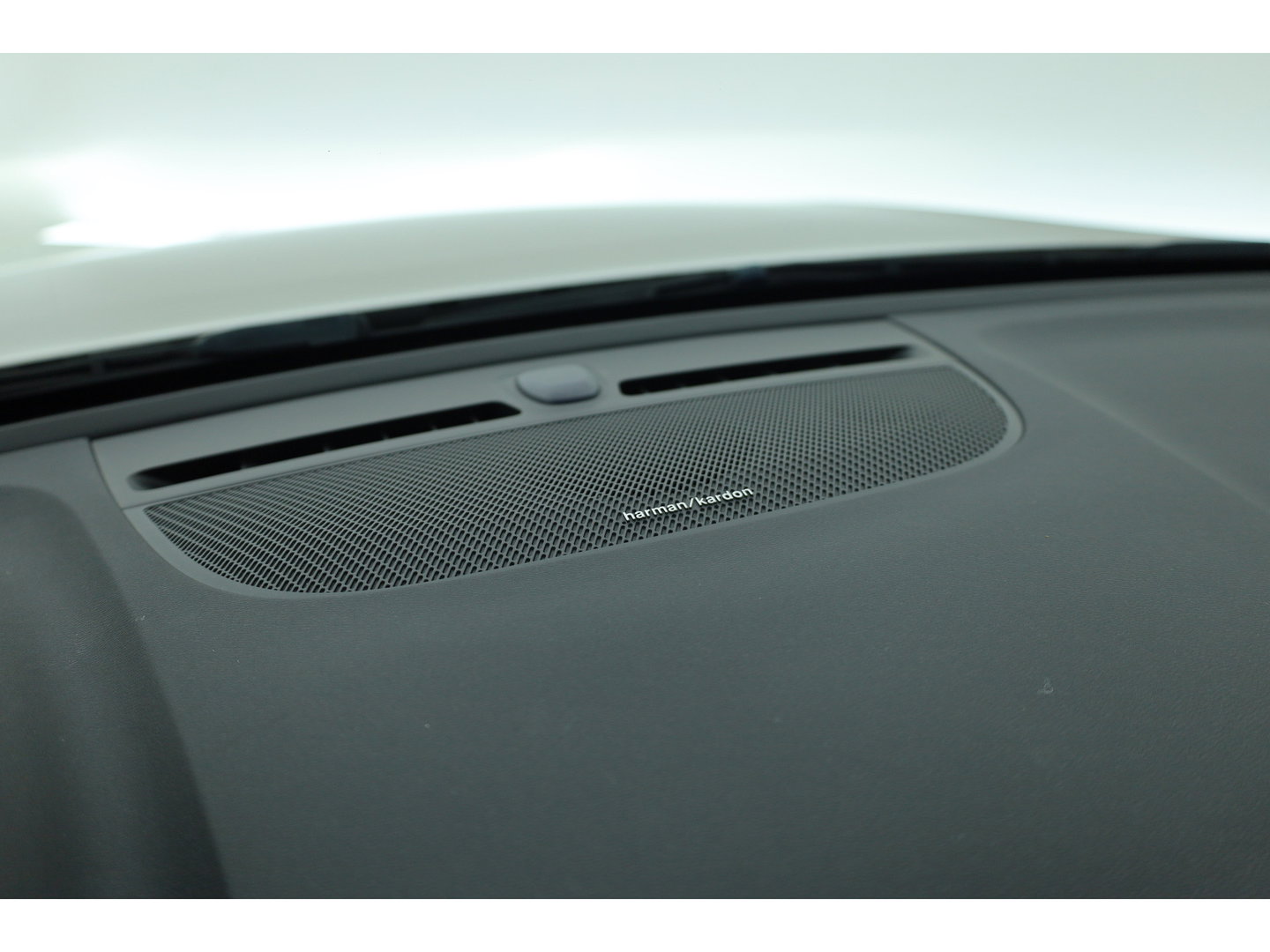 Volvo XC40 Recharge Twin 408PK Ultimate | Pano-dak | Trekhaak | 360 camera |Stoel + stuurverw. | Warmtepomp |