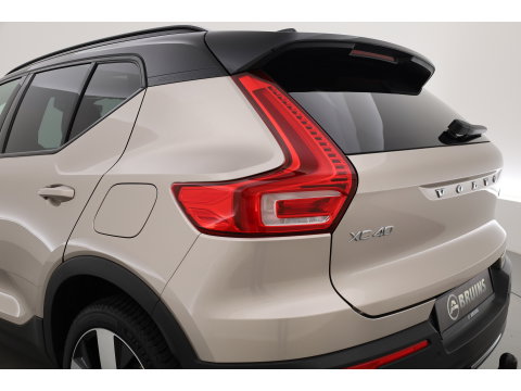 Volvo XC40 Recharge Twin 408PK Ultimate | Pano-dak | Trekhaak | 360 camera |Stoel + stuurverw. | Warmtepomp |