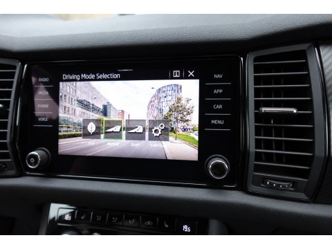 Škoda Kodiaq 1.5 TSI Sportline Edition Plus PANO CAM MEMORY